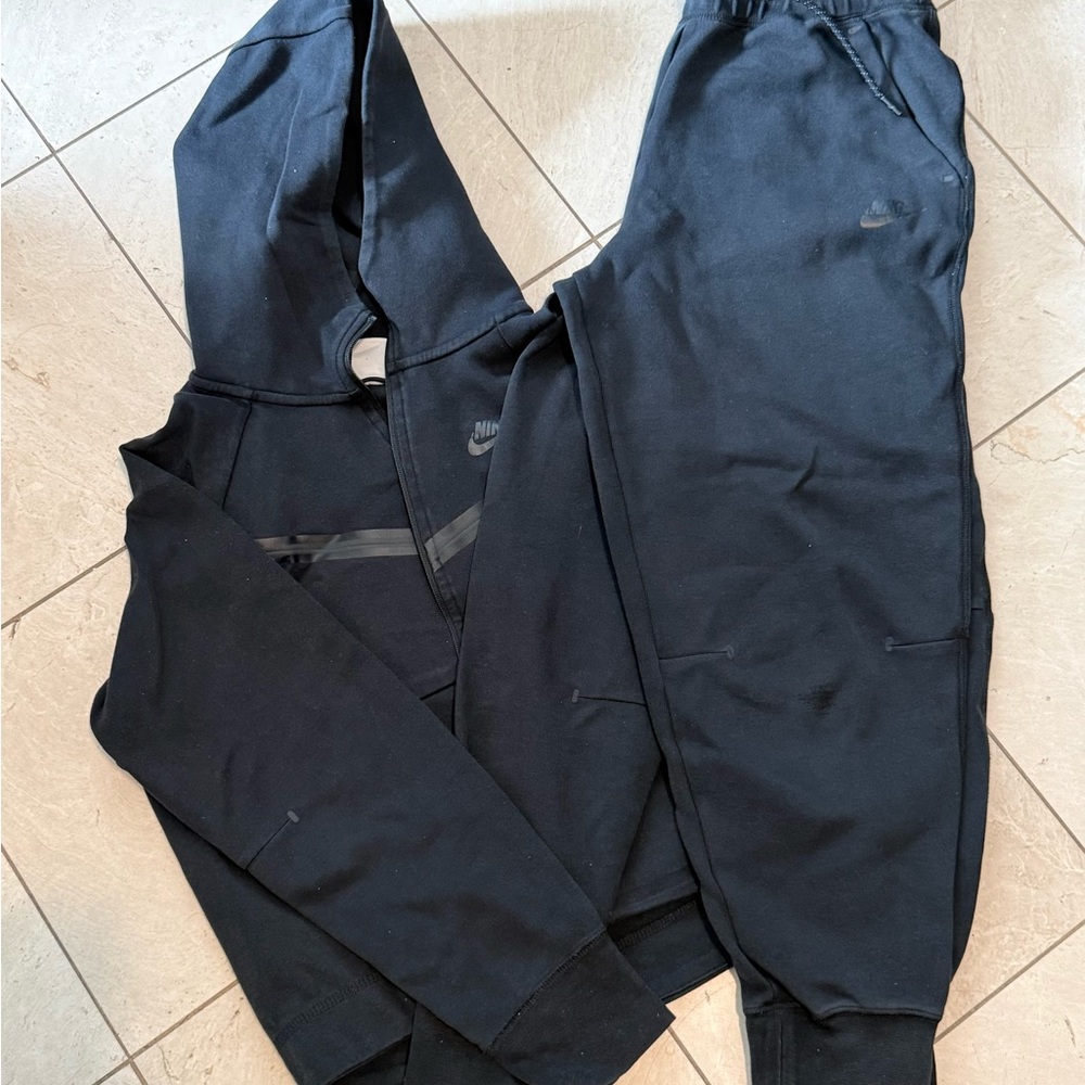 Nike Dark Gray Apparel